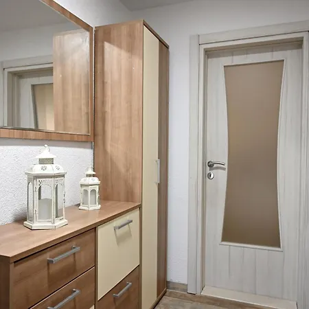 Markanovi Dvori By Interhome * Imotski